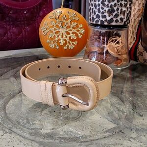 NEW BURBERRY PATENT LEATHER WOMEN'S BELT